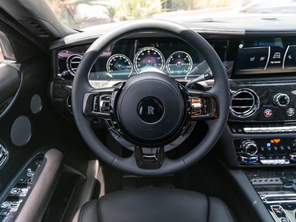 Used 2022 Rolls-Royce Ghost AWD/4WD image 37