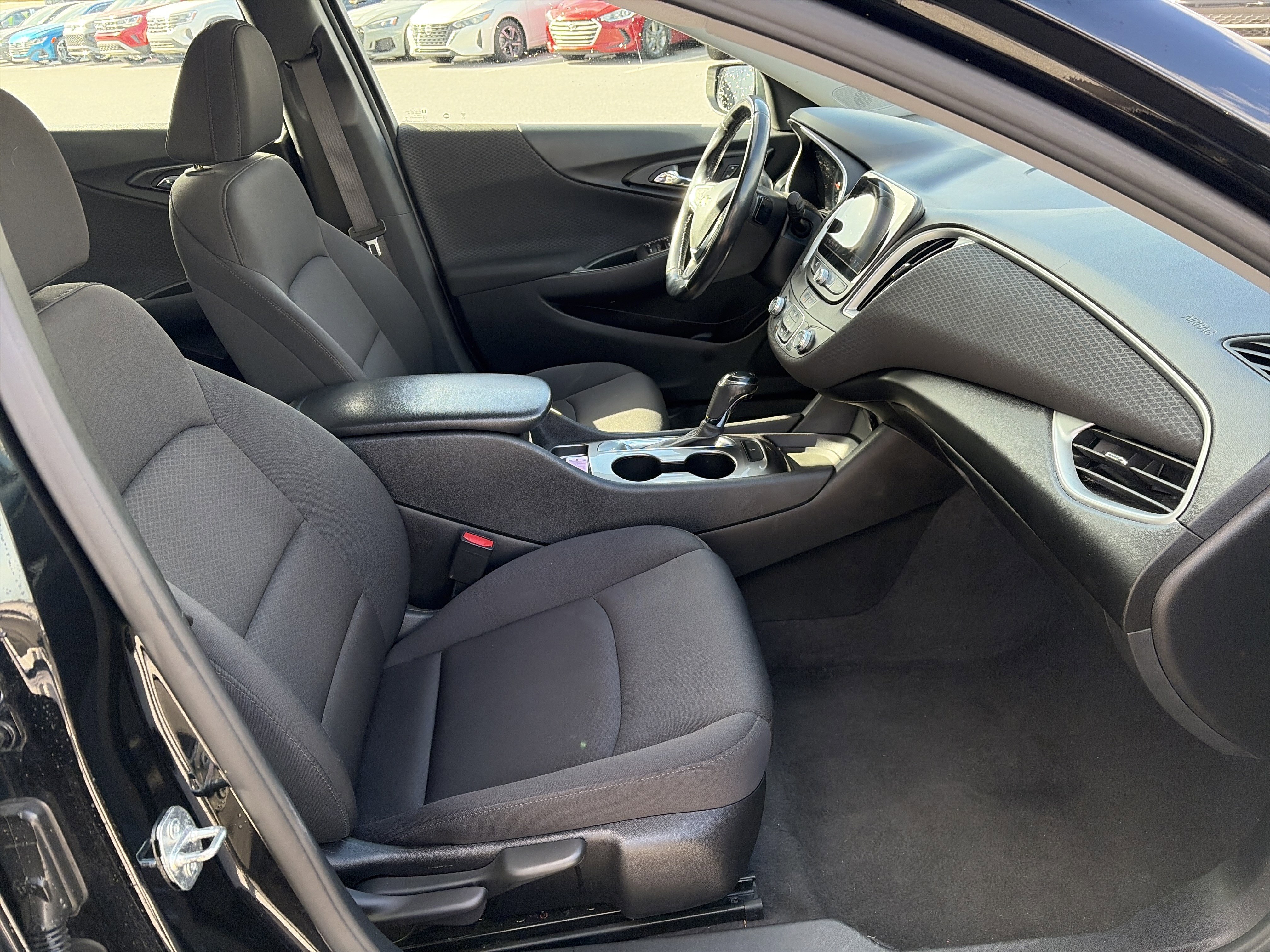 Used 2020 Chevrolet Malibu RS image 28