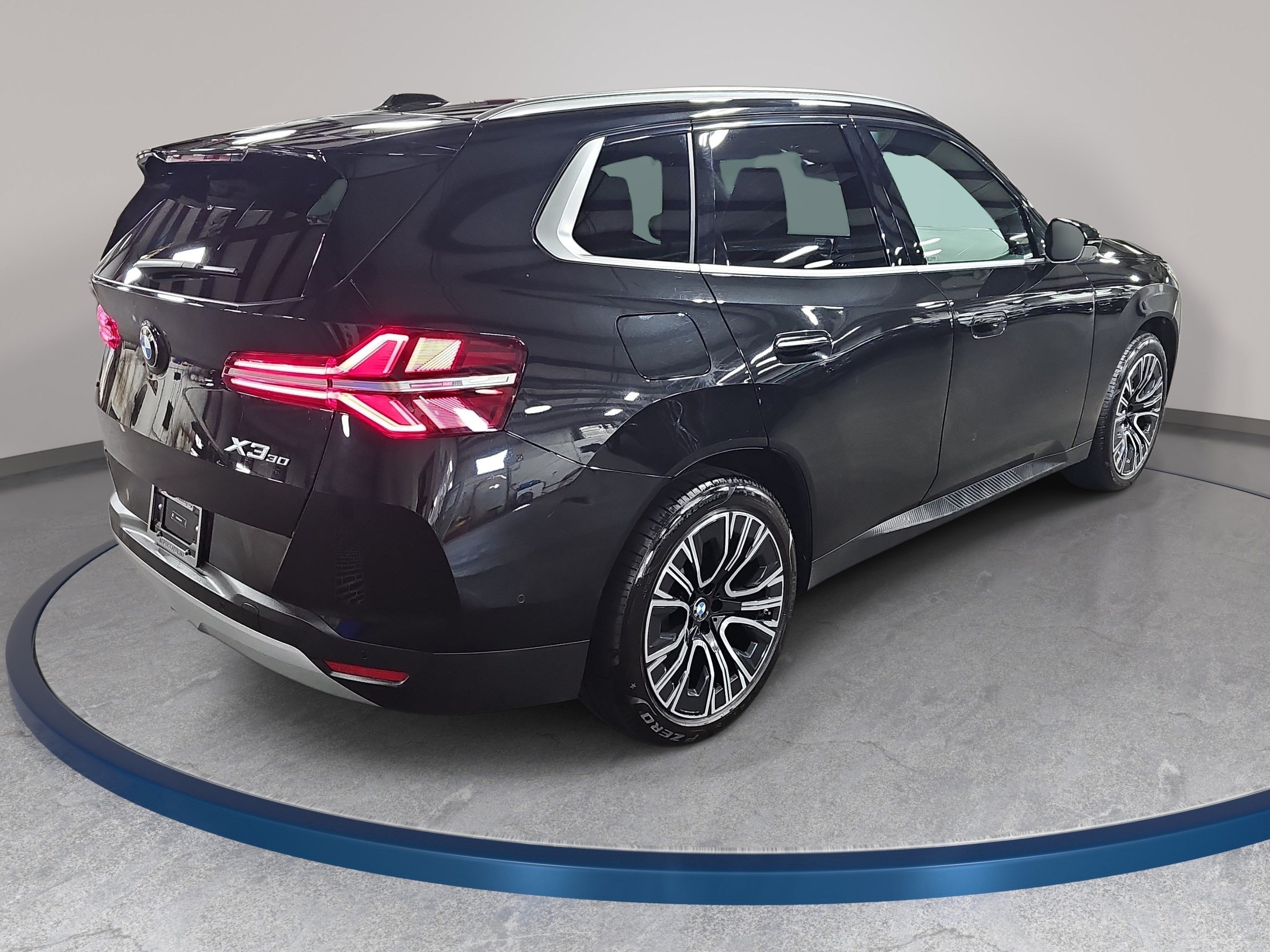 Certified 2025 BMW X3 xDrive30i w/ Premium Package AWD/4WD image 6