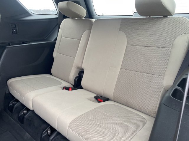 Used 2022 Chevrolet Traverse LS image 11