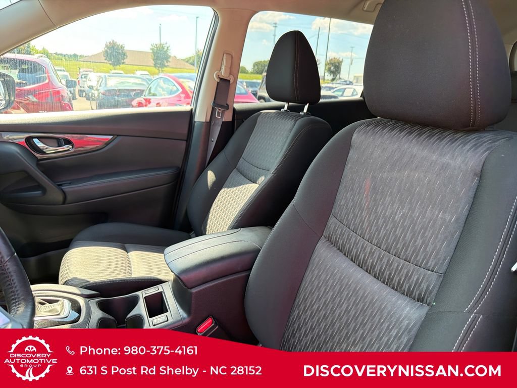 Certified 2019 Nissan Rogue SV w/ Premium Package FWD image 13