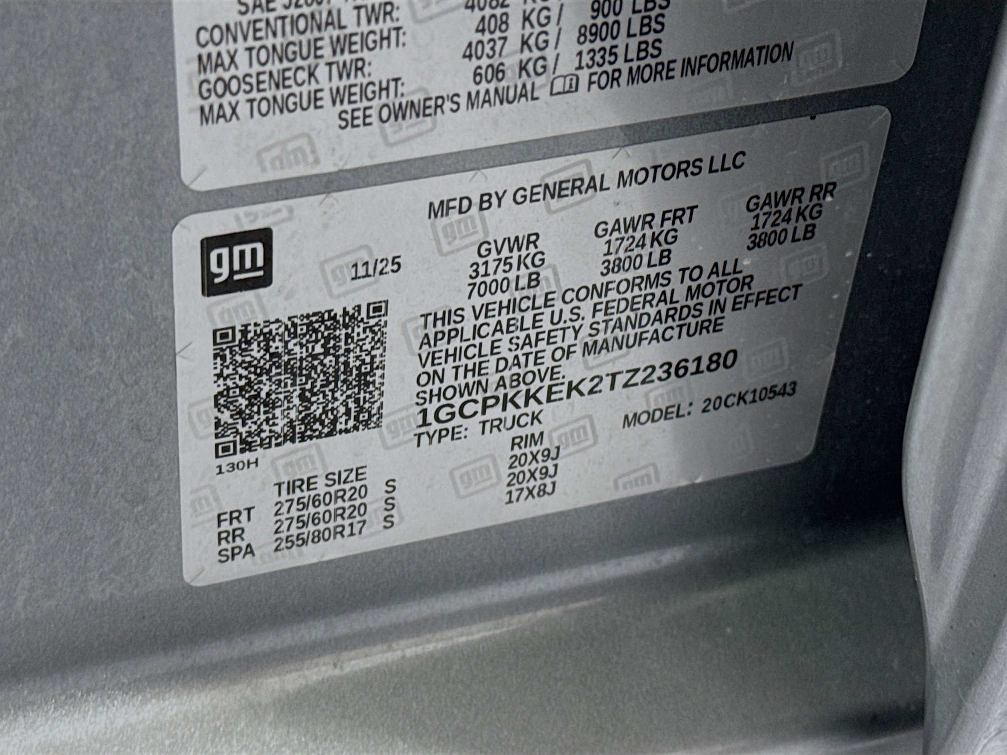 Used 2026 Chevrolet Silverado 1500 LT AWD/4WD image 32