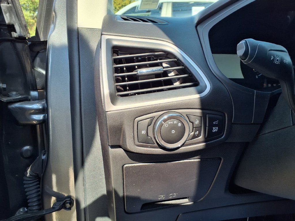 Used 2023 Ford Edge SEL w/ Convenience Package AWD/4WD image 13