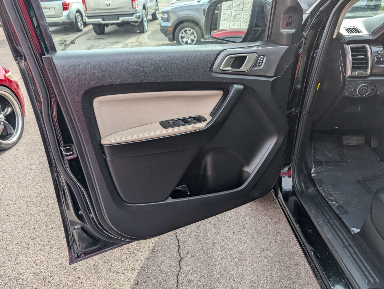 Used 2019 Ford Ranger Lariat w/ Technology Package RWD image 11
