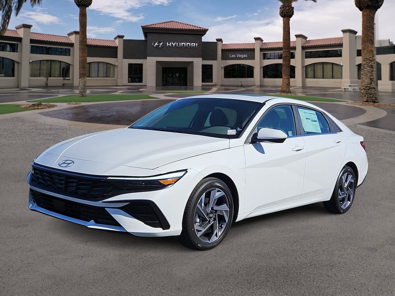 Certified 2025 Hyundai Elantra SEL w/ Cargo Package FWD image 4