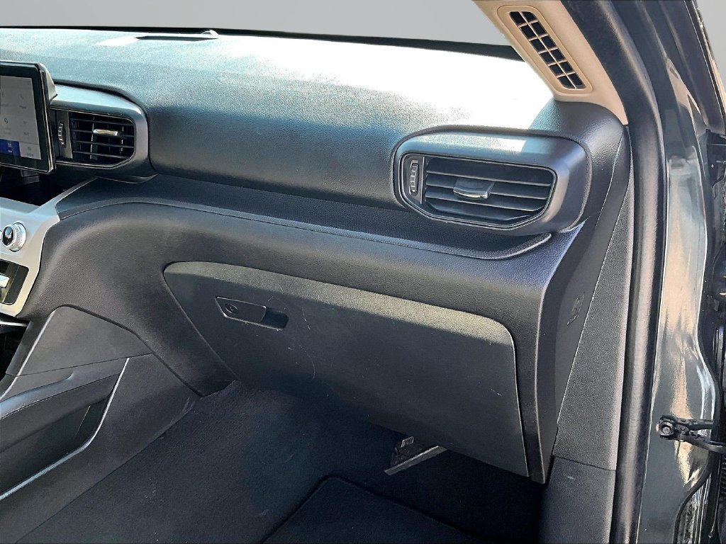 Used 2023 Ford Explorer 4WD image 18