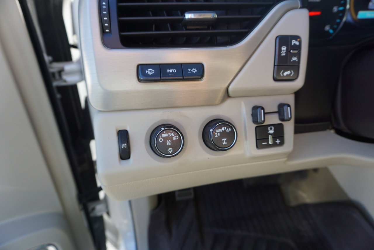 Used 2018 GMC Yukon Denali w/ Open Road Package image 18