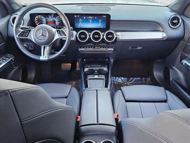 Used 2026 Mercedes-Benz GLB 250 GLB 250 image 16