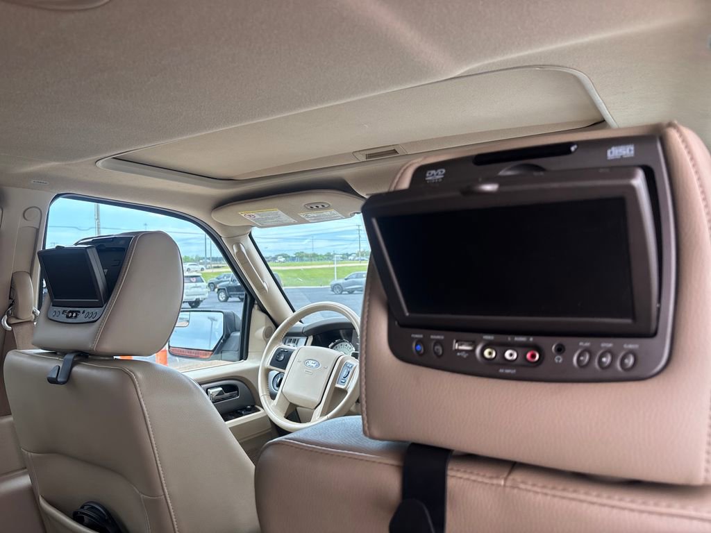 Used 2014 Ford Expedition XLT w/ Equipment Group 202A RWD image 28