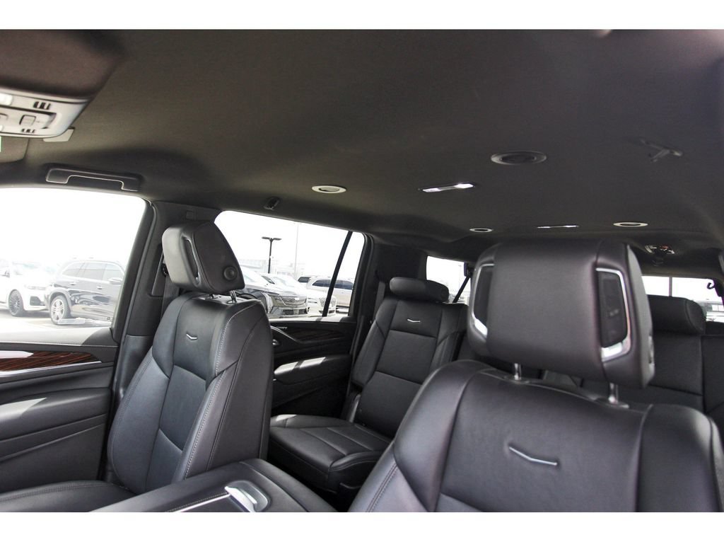 Used 2024 Cadillac Escalade ESV Luxury RWD image 29