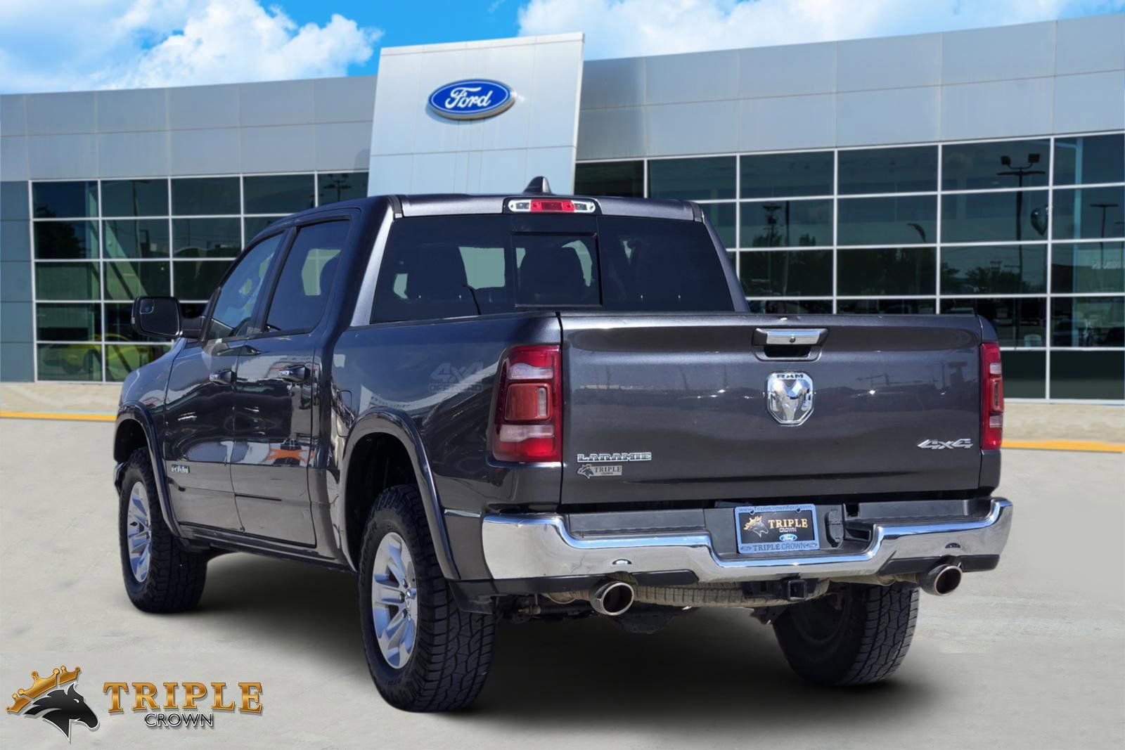 Used 2021 RAM 1500 Laramie w/ Off Road Group image 4