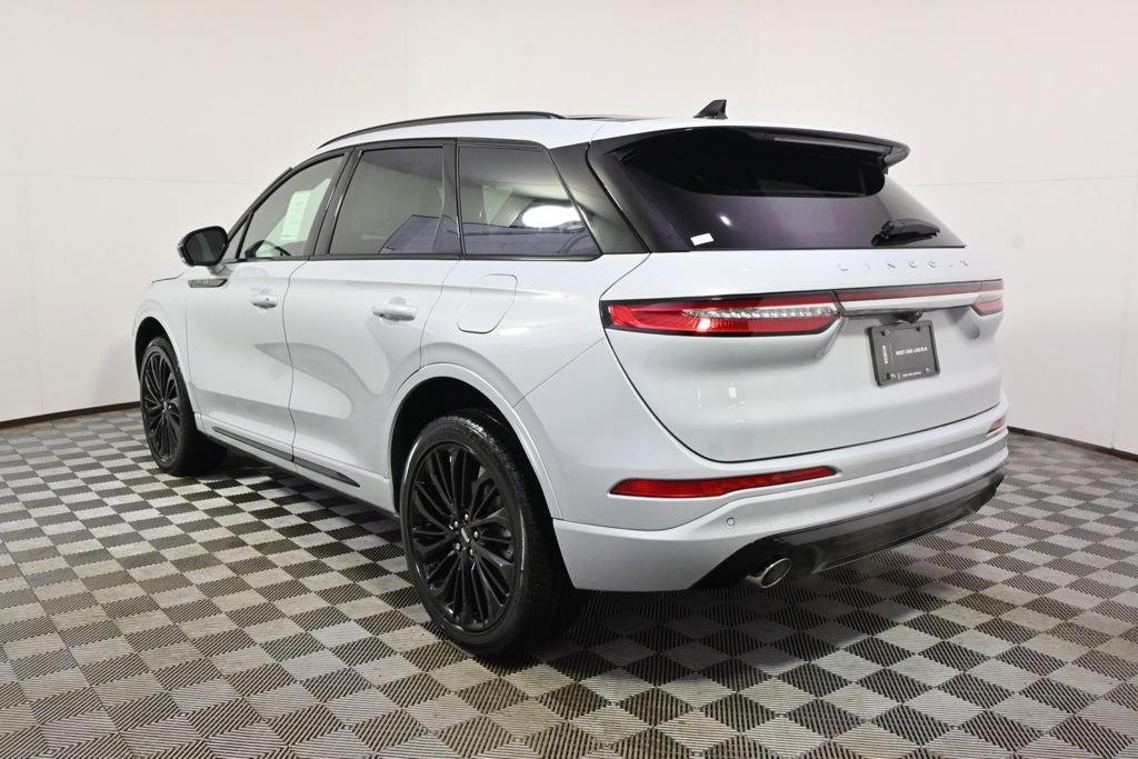 New 2026 Lincoln Corsair Reserve w/ Jet Appearance Package AWD/4WD image 4