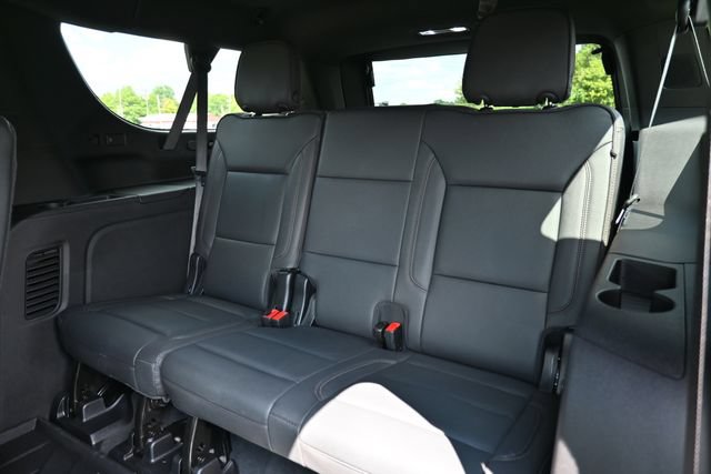 Used 2026 Chevrolet Suburban High Country AWD/4WD image 26