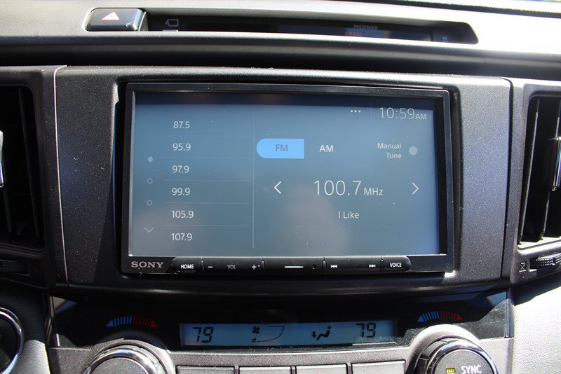 Used 2016 Toyota RAV4 SE w/ Advanced Technology Package AWD/4WD image 9