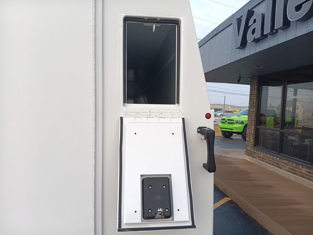 New 2024 RAM 5500 Tradesman image 38