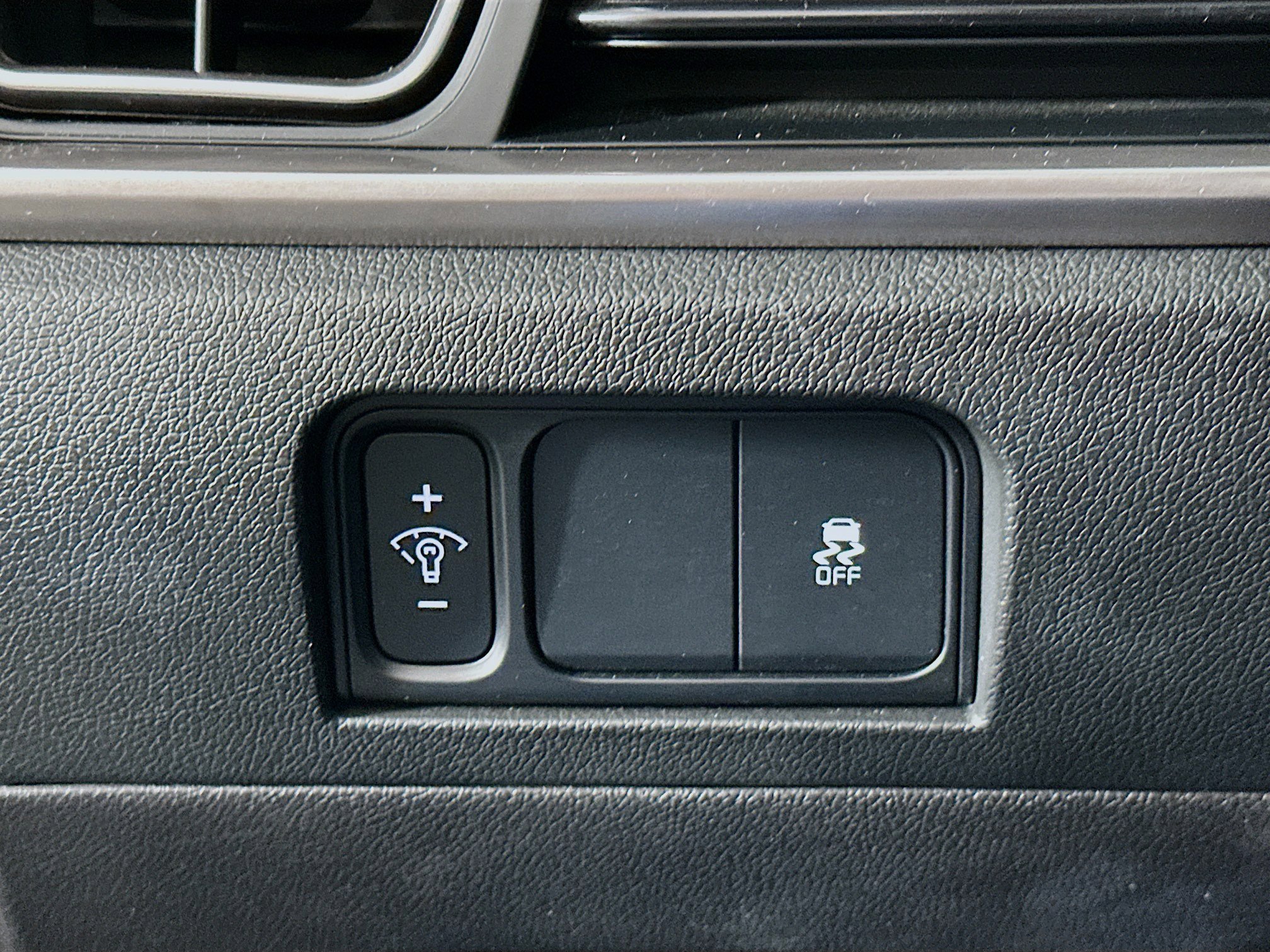 Used 2024 Kia Sorento S image 17