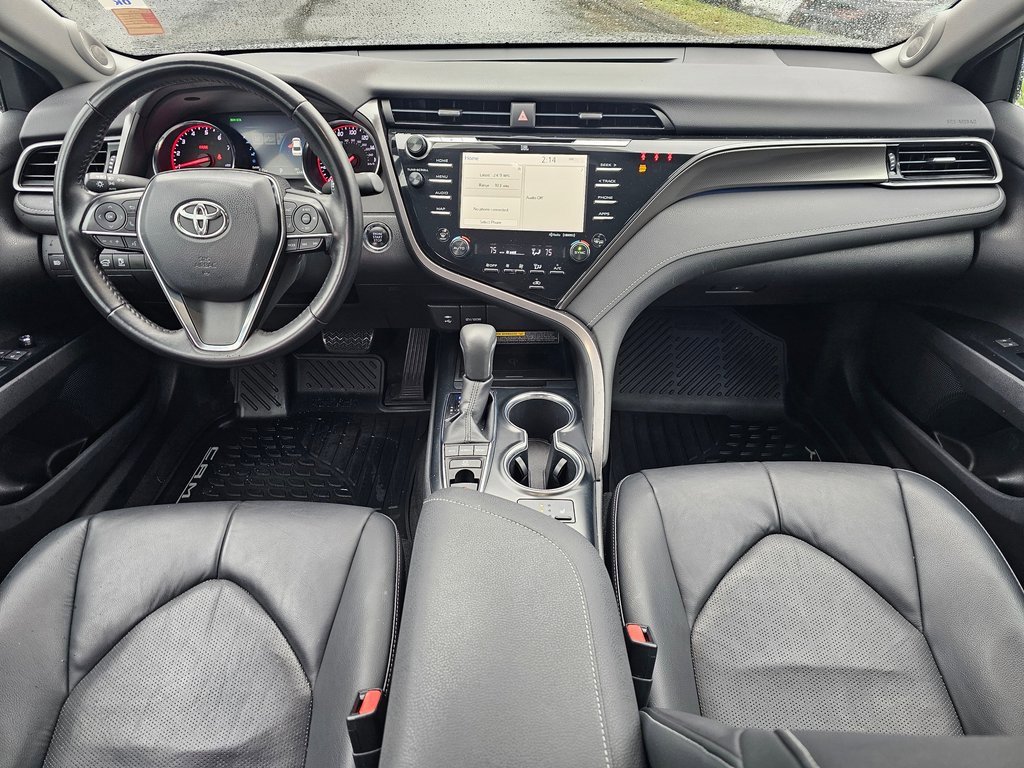 Used 2019 Toyota Camry XSE image 9