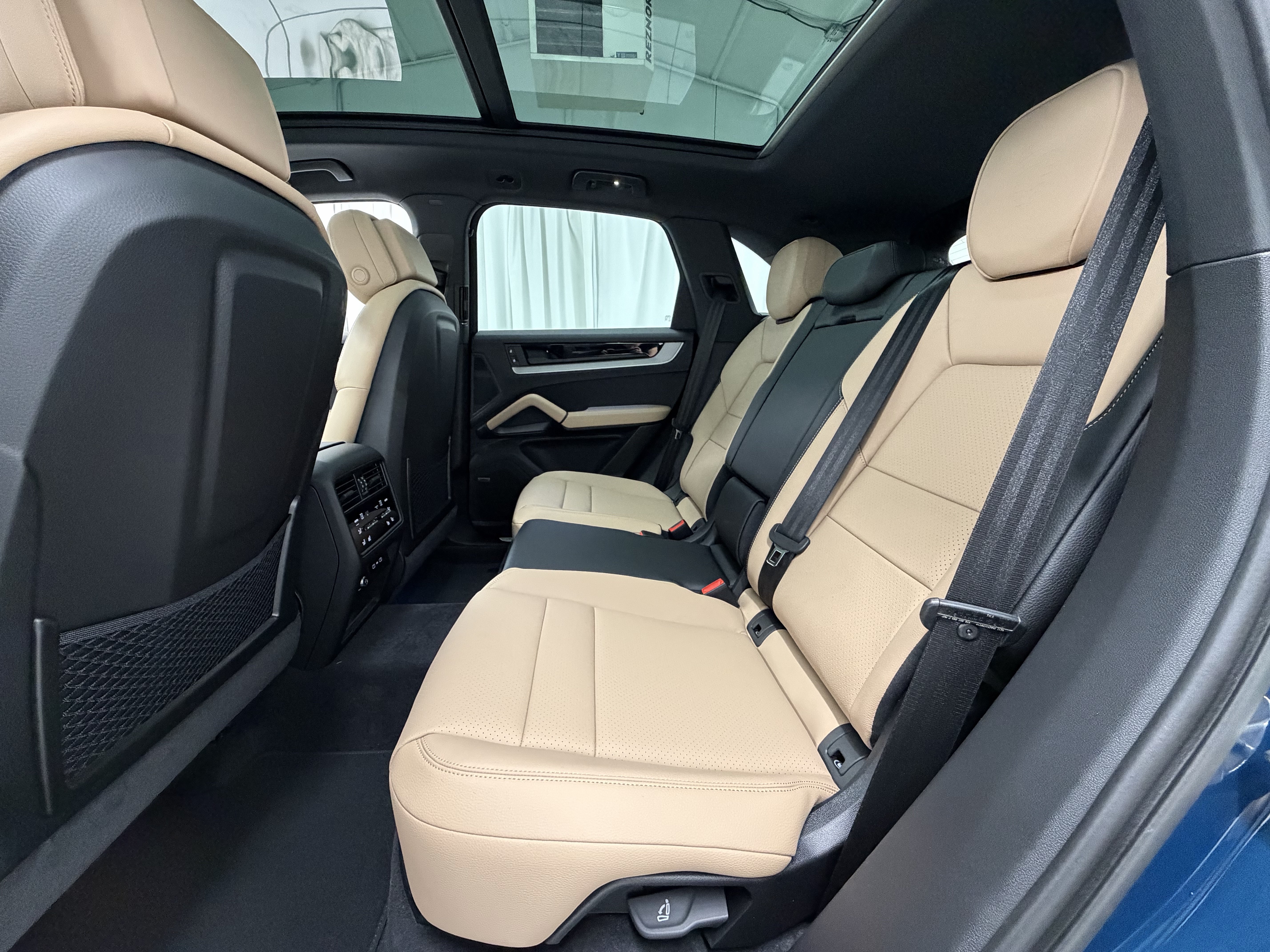 New 2026 Porsche Cayenne E-Hybrid AWD/4WD image 20