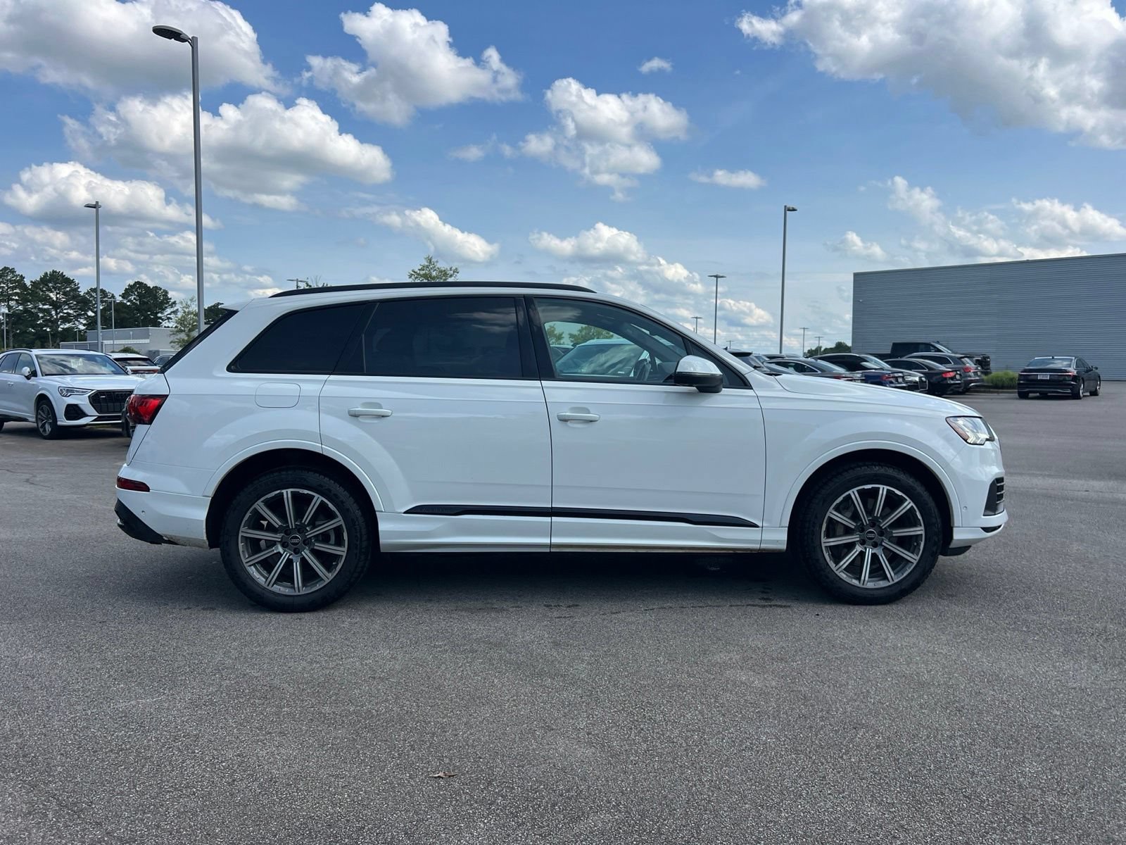 Used 2023 Audi Q7 2.0T Premium Plus w/ Premium Plus Package AWD/4WD image 4