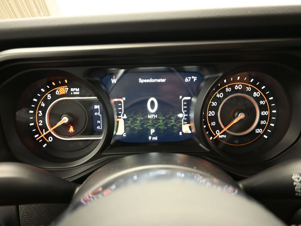 New 2025 Jeep Wrangler Unlimited Sahara AWD/4WD image 22