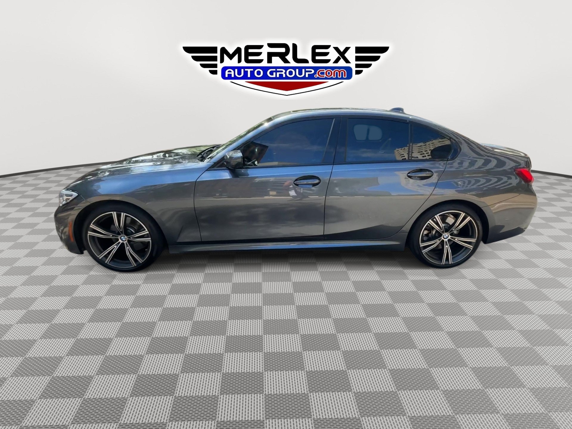 Used 2021 BMW 330i xDrive Sedan w/ M Sport Package AWD/4WD image 5