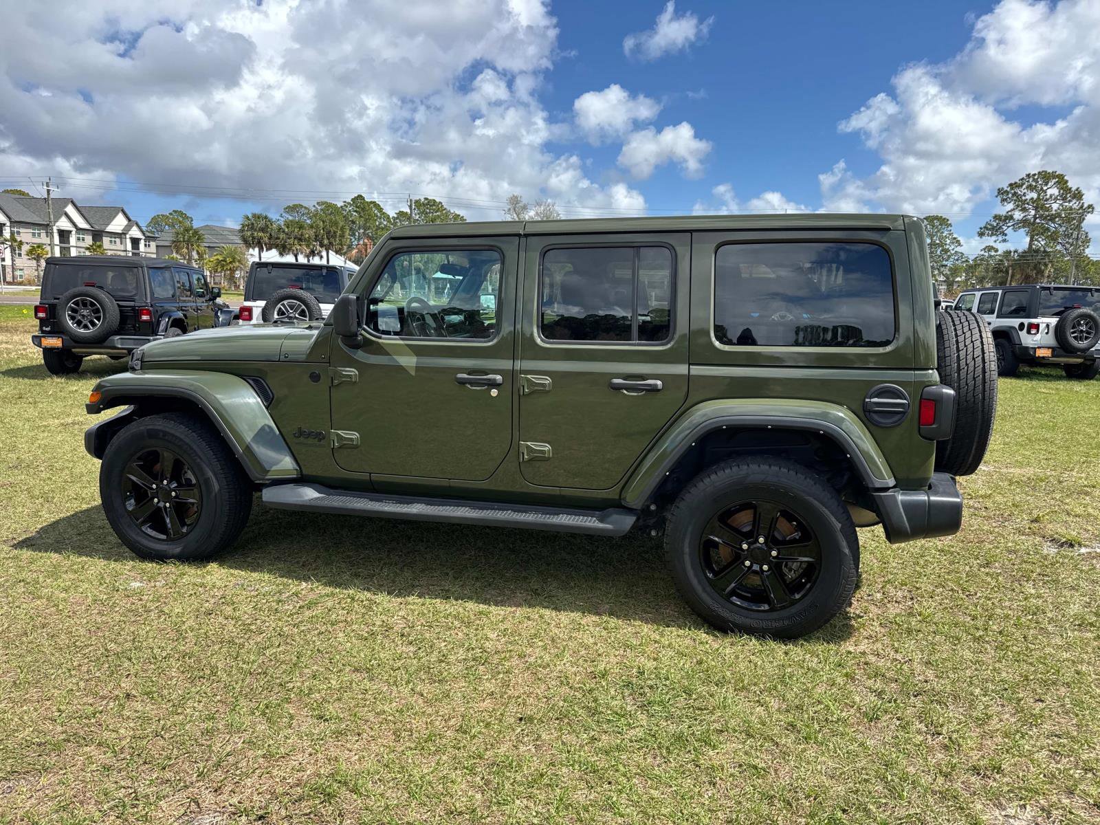 Certified 2021 Jeep Wrangler Unlimited Sahara AWD/4WD image 5
