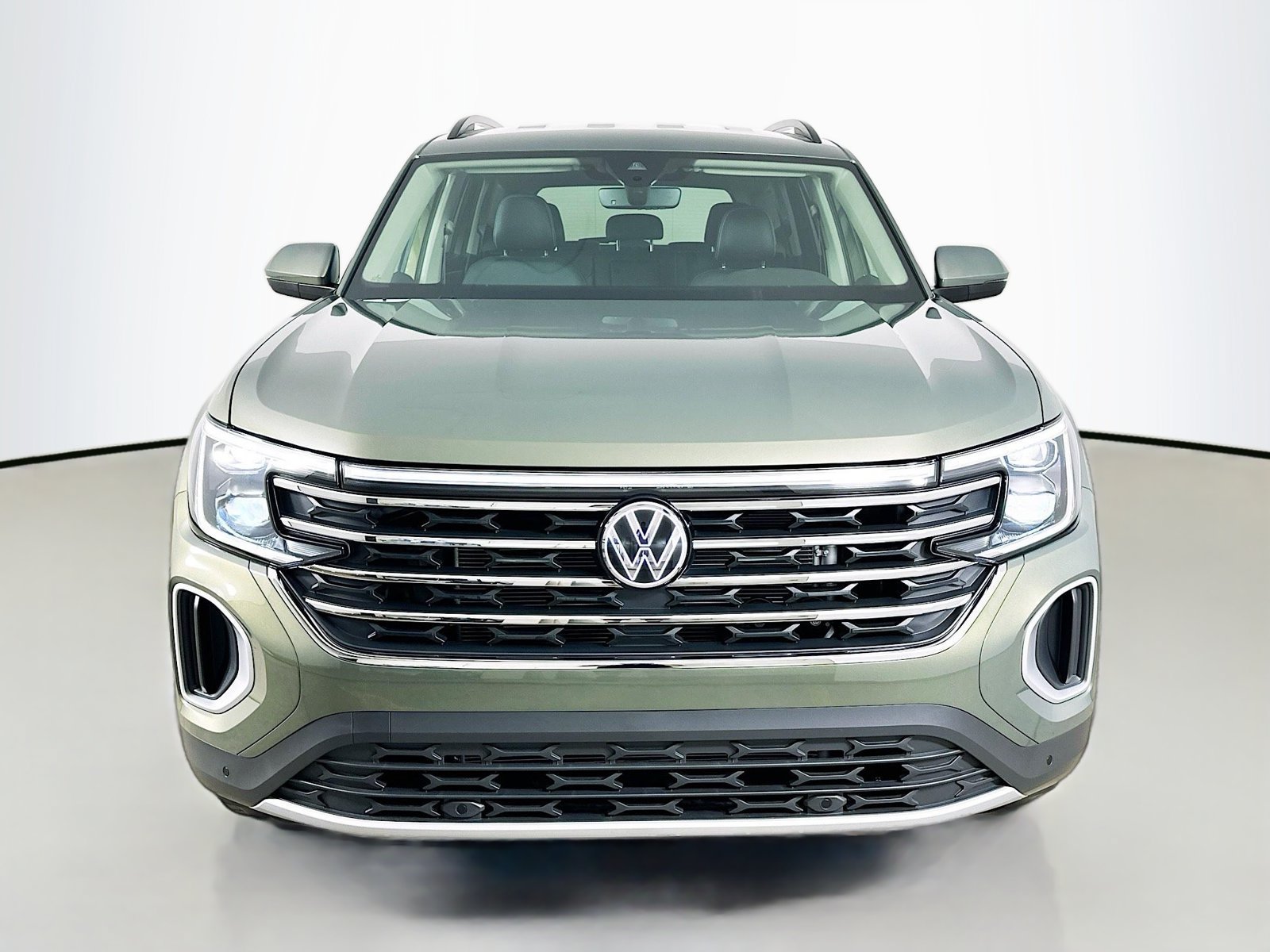 New 2026 Volkswagen Atlas SE AWD/4WD image 2