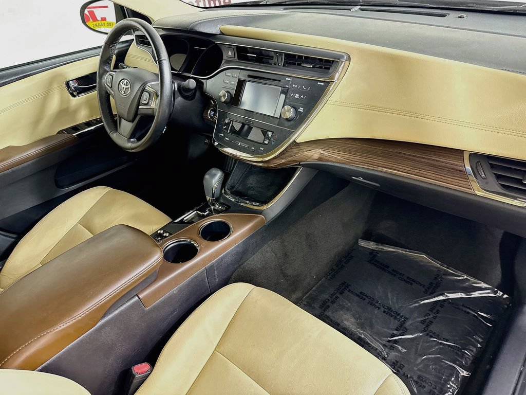 Used 2015 Toyota Avalon XLE FWD image 30