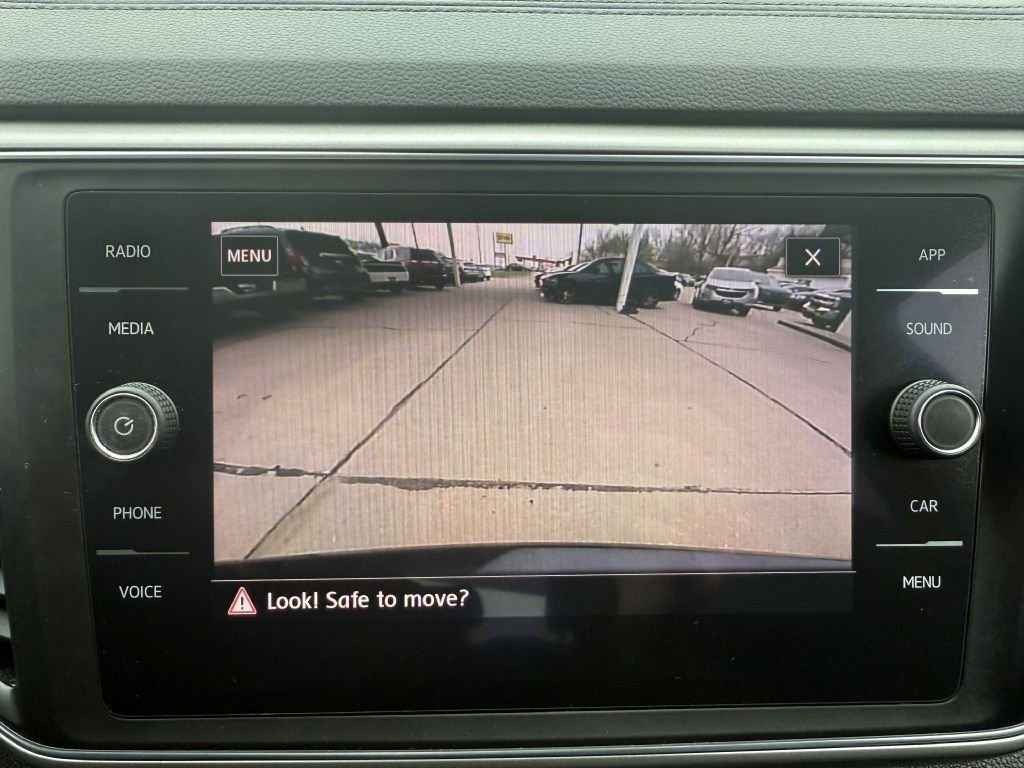 Used 2018 Volkswagen Atlas SE image 17