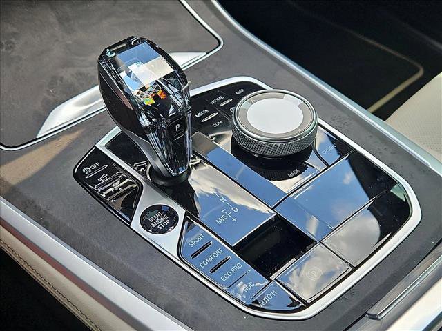 Used 2022 BMW X5 xDrive40i w/ M Sport Package image 12