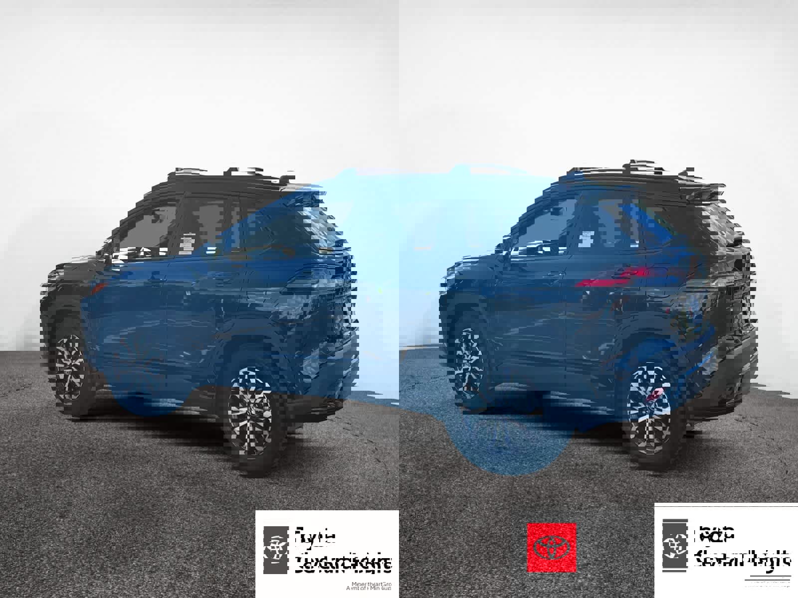 New 2026 Toyota Corolla Cross SE w/ Moonroof Package image 3