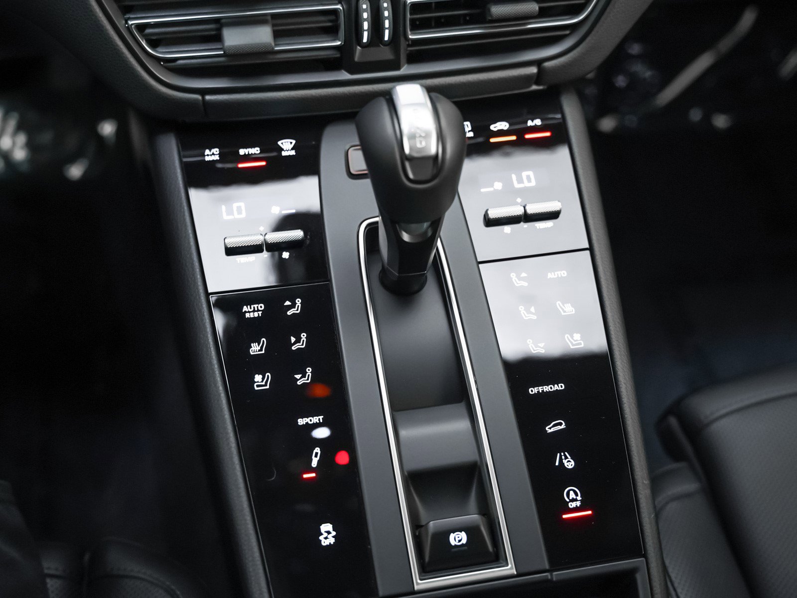 Used 2025 Porsche Macan S image 20