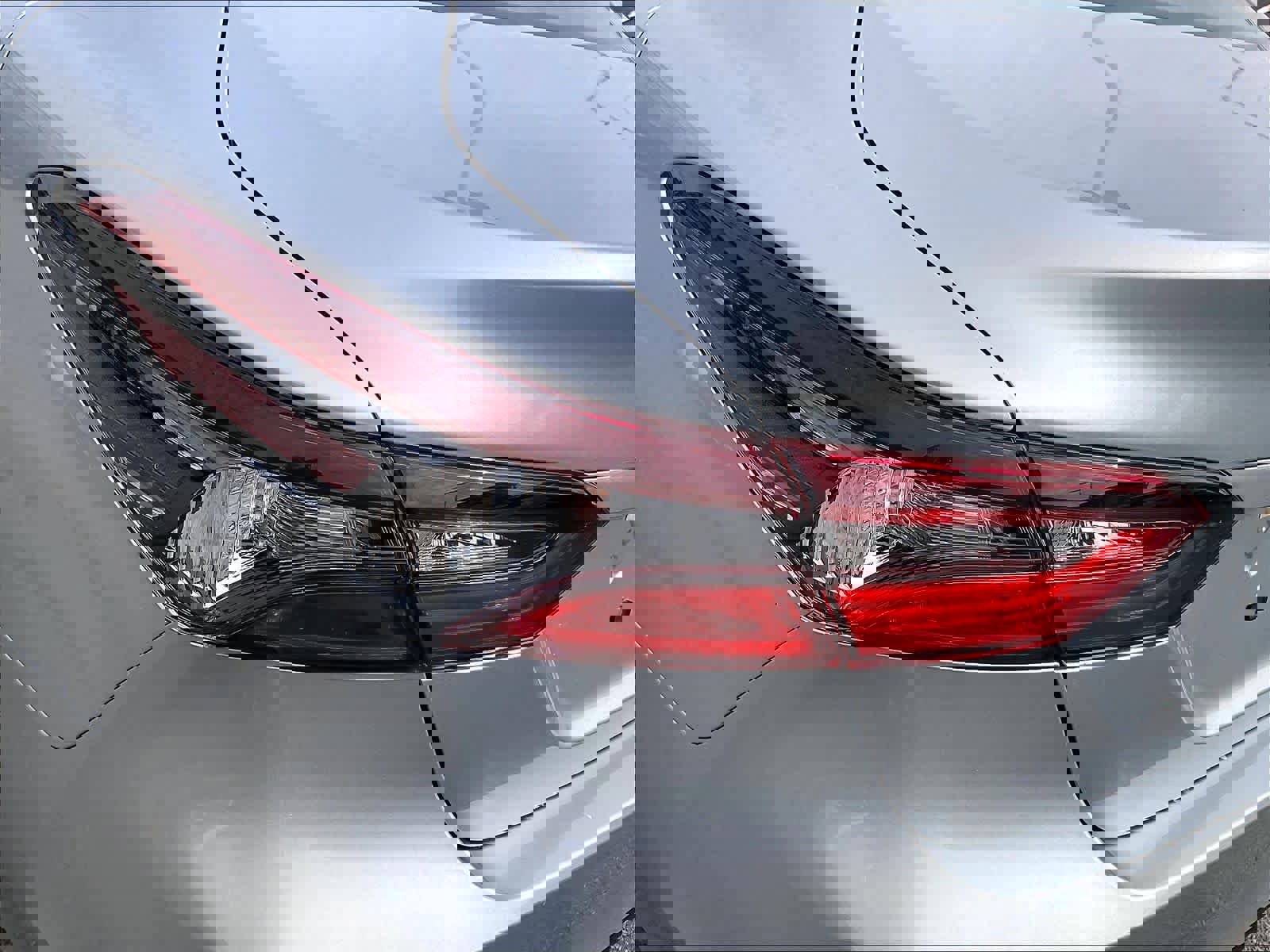 Used 2022 Toyota Camry LE image 33