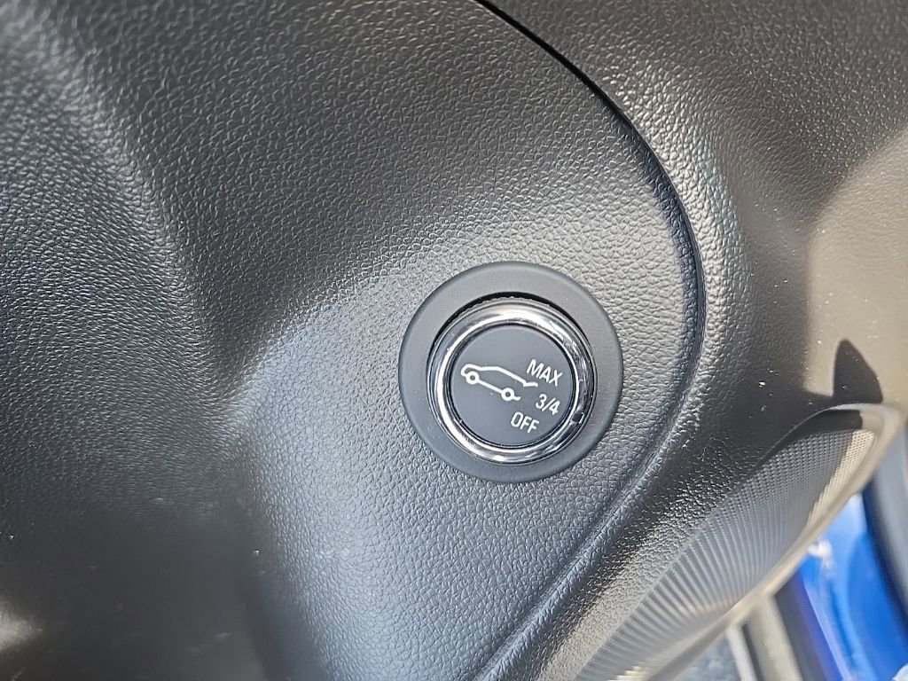 Used 2023 Buick Encore GX Essence w/ Experience Buick Package FWD image 27