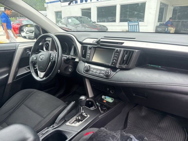 Used 2017 Toyota RAV4 XLE w/ Premium Special Value Package AWD/4WD image 42