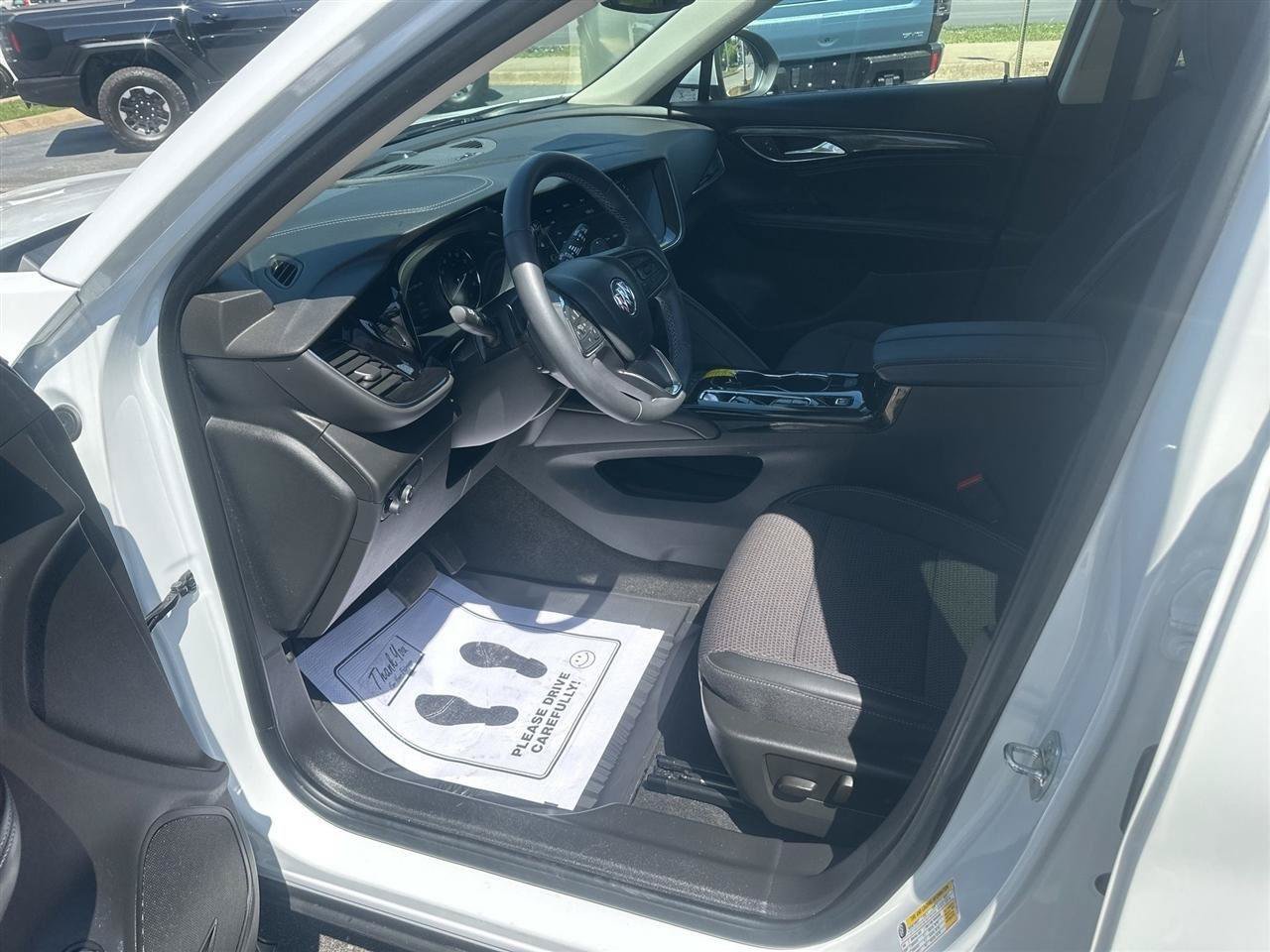 Used 2022 Buick Envision Preferred FWD image 23