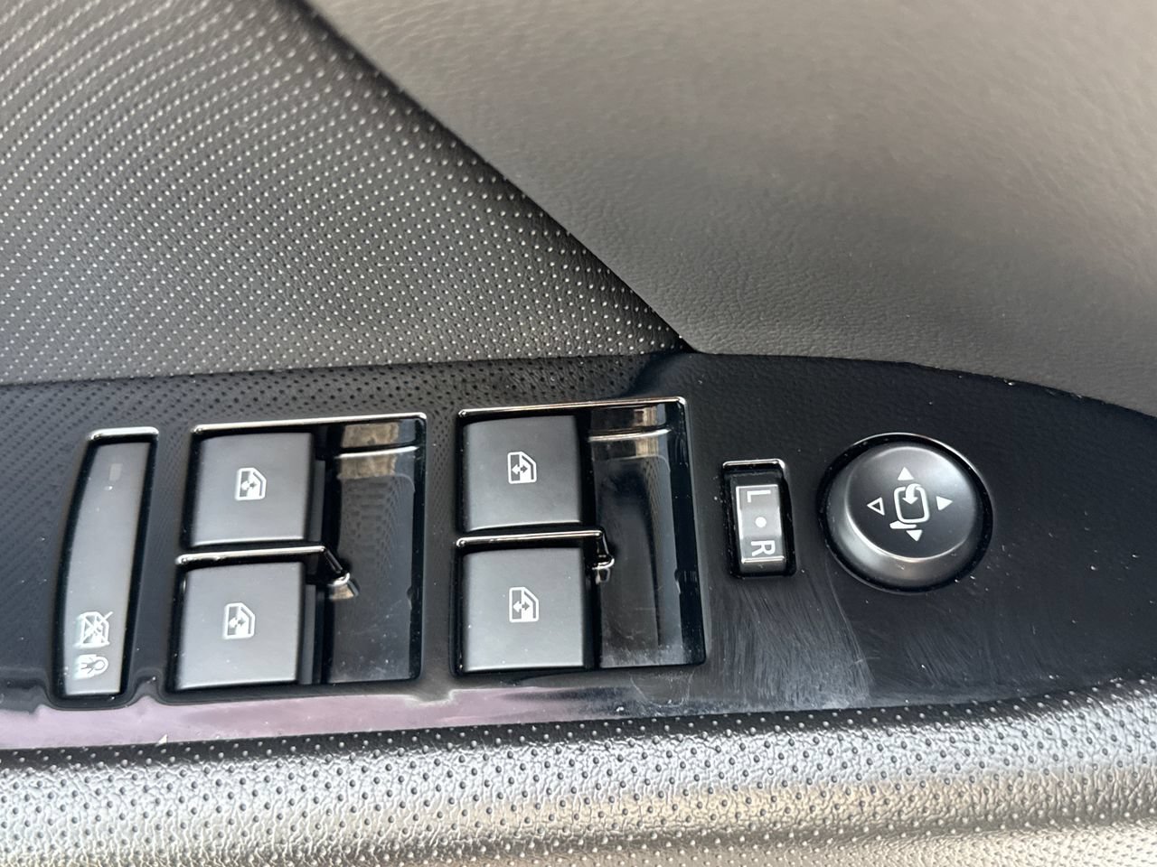 Used 2019 Cadillac XTS Luxury AWD/4WD image 16