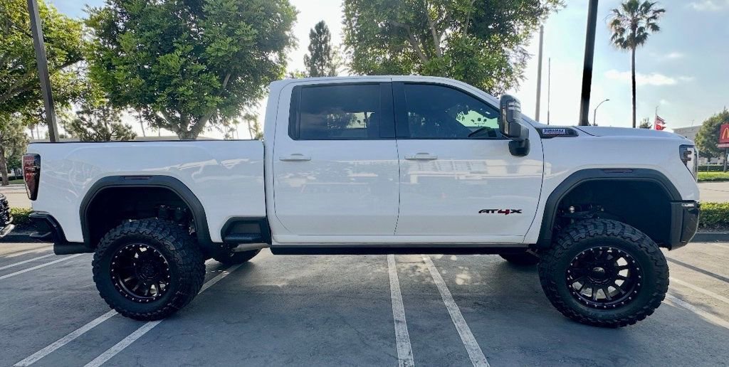 Used 2025 GMC Sierra 2500 AT4X AWD/4WD image 44