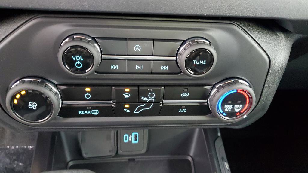 New 2025 Ford Bronco 2-Door image 24