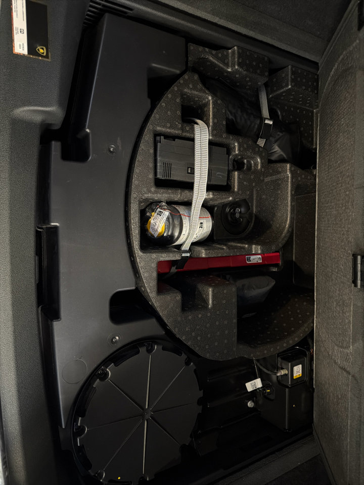 Used 2024 Lamborghini Urus Performante image 38