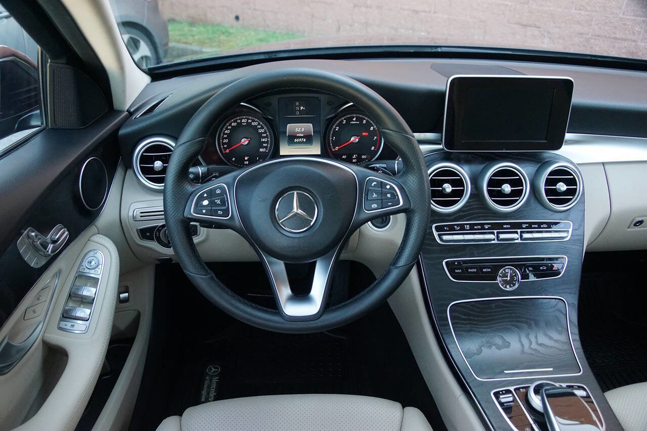 Used 2016 Mercedes-Benz C 300 Sedan image 27