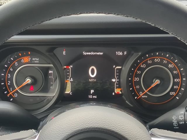 New 2026 Jeep Wrangler Unlimited Sahara AWD/4WD image 33