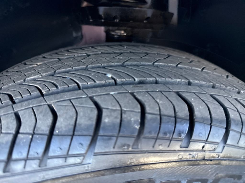 Used 2025 Chevrolet Trax RS image 31