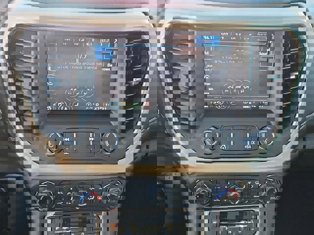 Used 2023 GMC Acadia Denali image 24