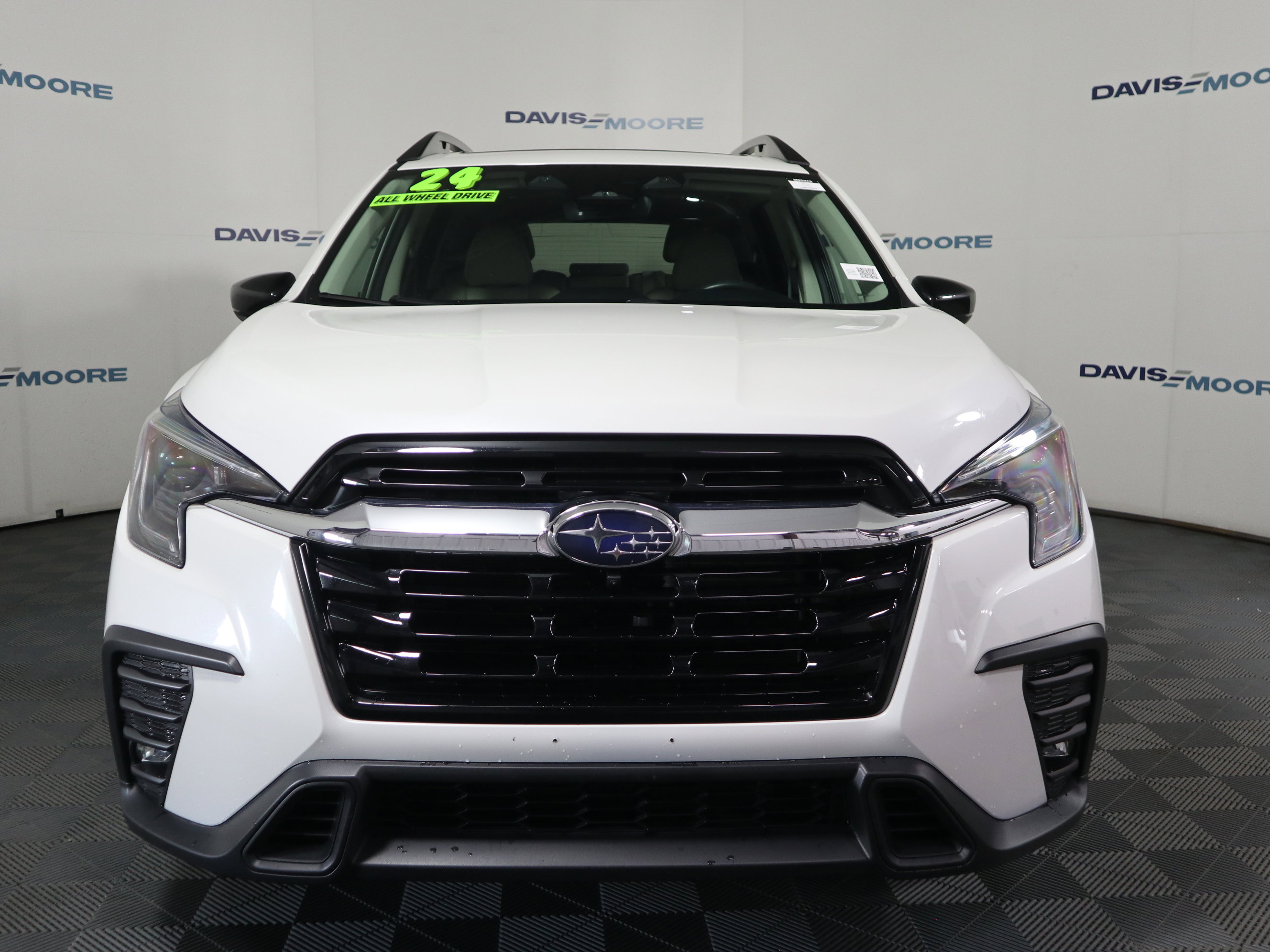 Used 2024 Subaru Ascent Limited w/ Technology Package AWD/4WD image 12