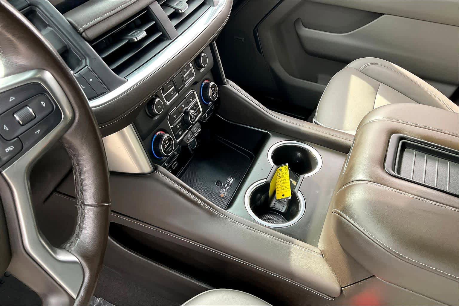 Used 2021 Chevrolet Tahoe LT w/ LT Signature Package RWD image 17