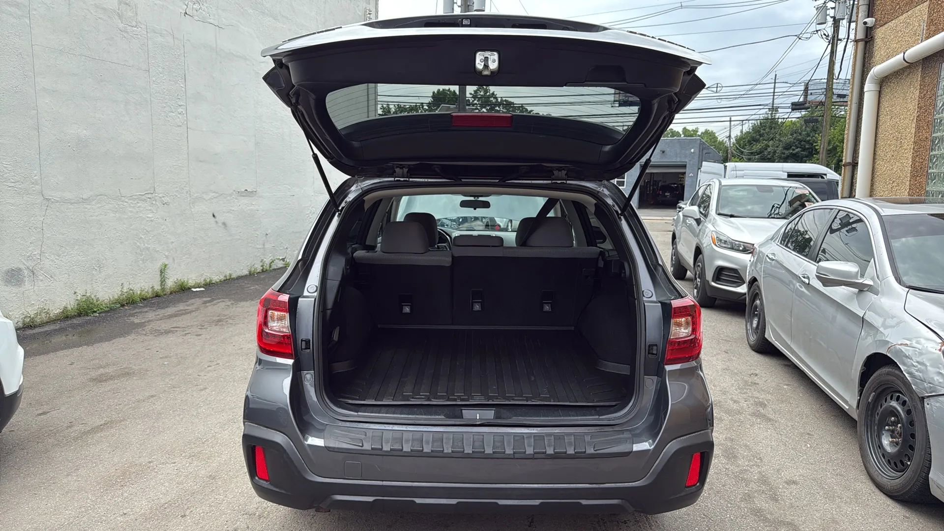 Used 2018 Subaru Outback 2.5i Premium image 27