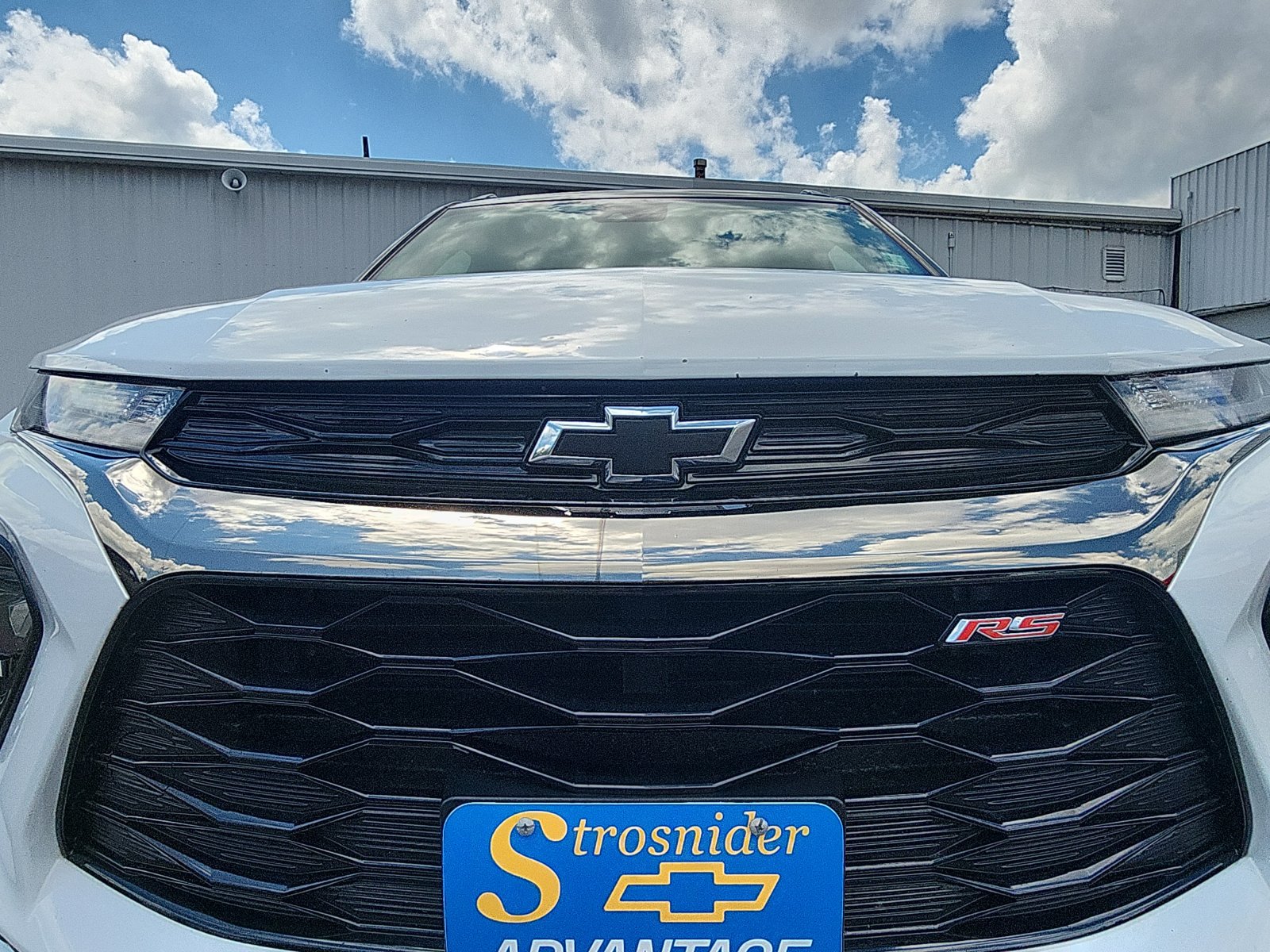 Used 2023 Chevrolet TrailBlazer RS w/ Sun and Liftgate Package AWD/4WD image 14