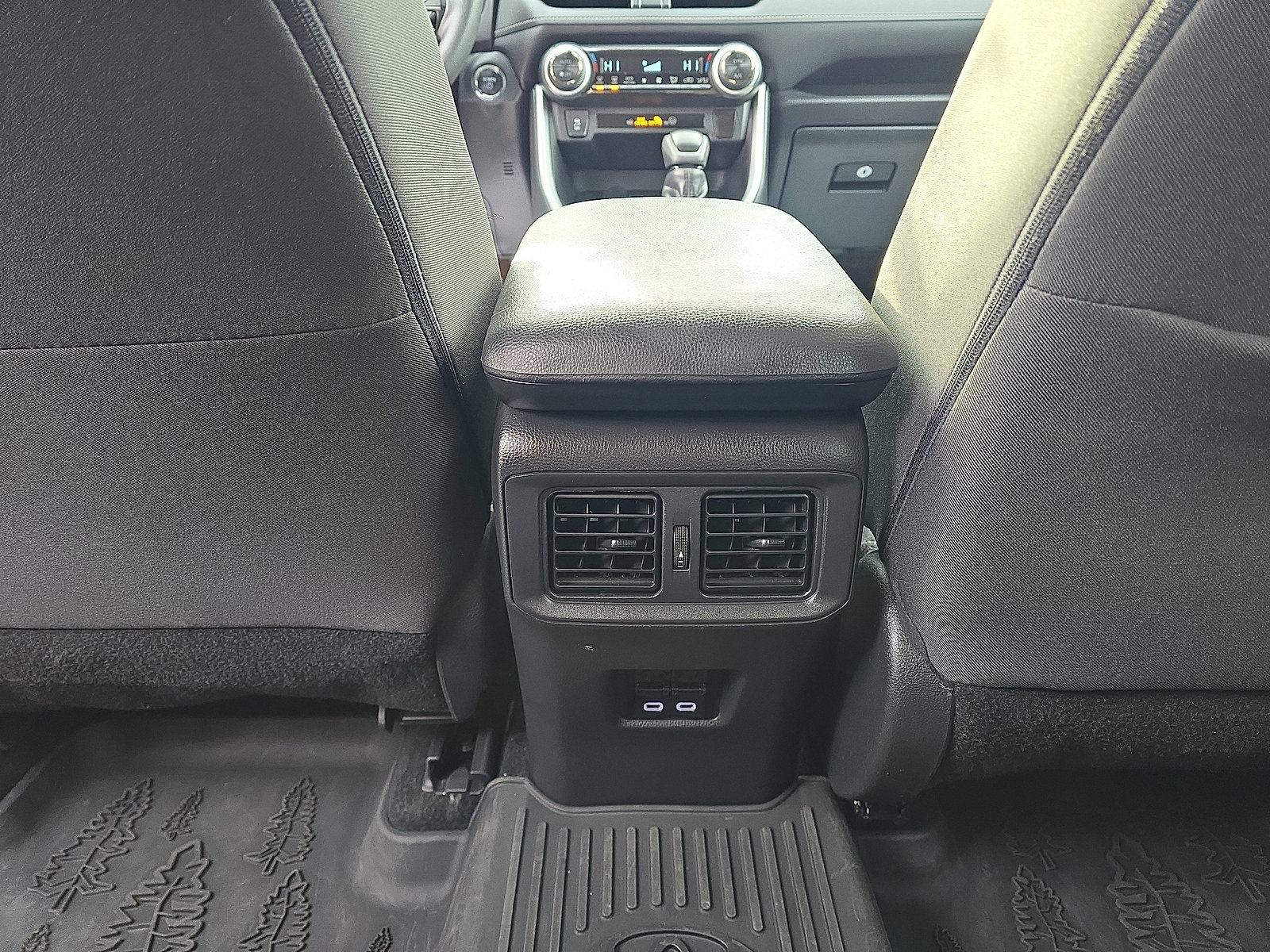 Used 2024 Toyota RAV4 AWD Hybrid image 27