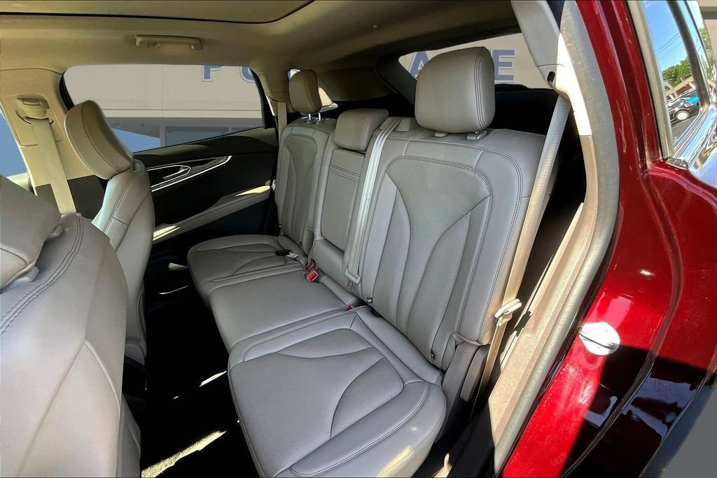 Used 2021 Lincoln Nautilus Reserve FWD image 24
